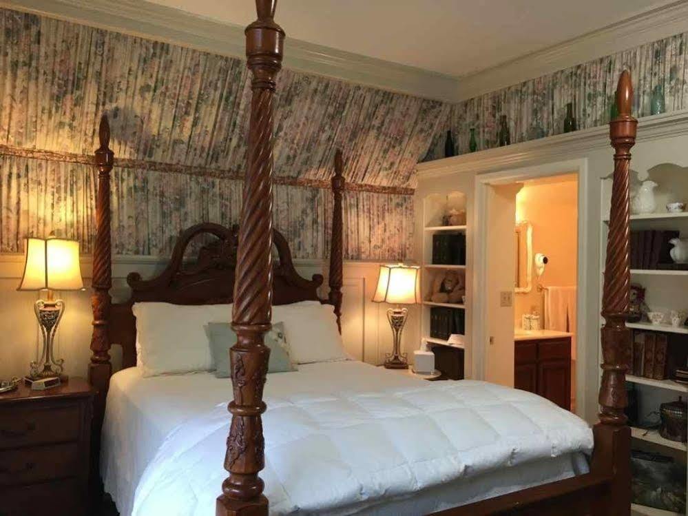 River Bed & Breakfast McCloud